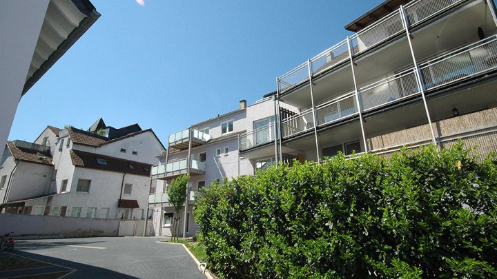  Eigentumswohnung mit Terrasse zur idyllischen Lage, zwischen Dürener- und Ellerstraße in Solingen.
