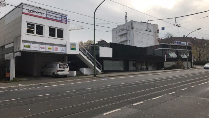  Voll vermietete Gewerbeimmobilie mit Entwicklungspotenzial für Appartments und Hotels